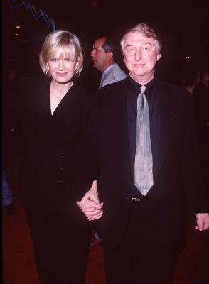Mike Nichols and Diane Sawyer at event of Primary Colors (1998)