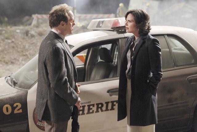 Still of Lana Parrilla and Raphael Sbarge in Once Upon a Time (2011)