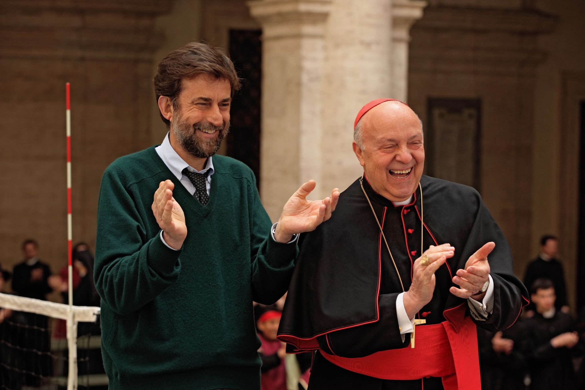 Still of Nanni Moretti and Renato Scarpa in Turime popieziu! (2011)