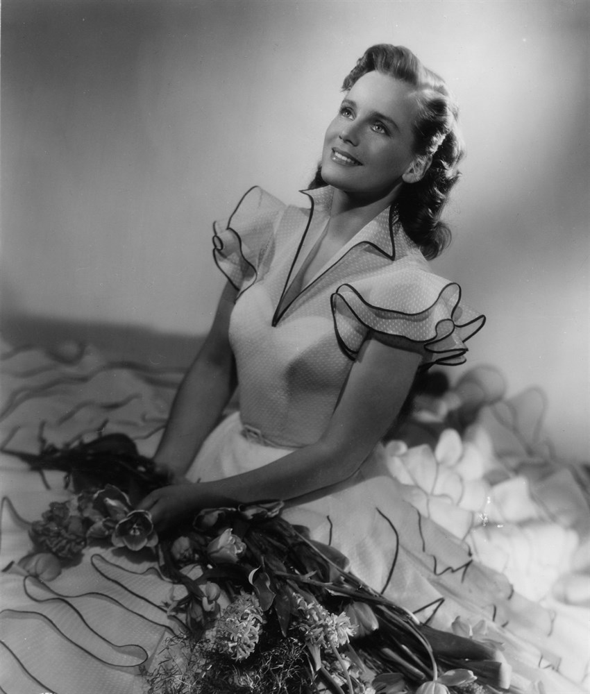 Still of Maria Schell in Solange Du da bist (1953)