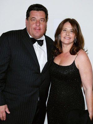 Lorraine Bracco and Steve Schirripa