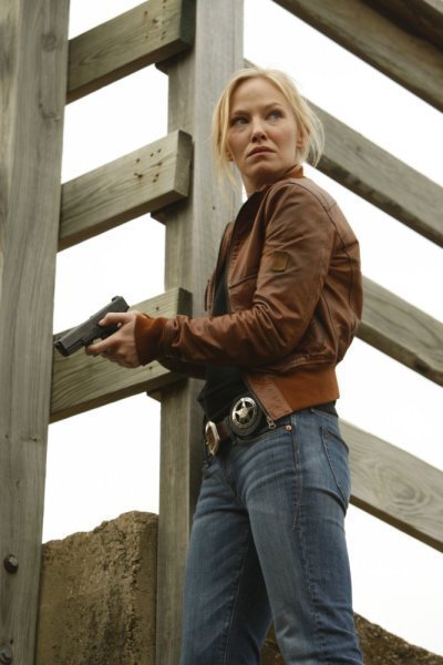 Kelli Giddish, 