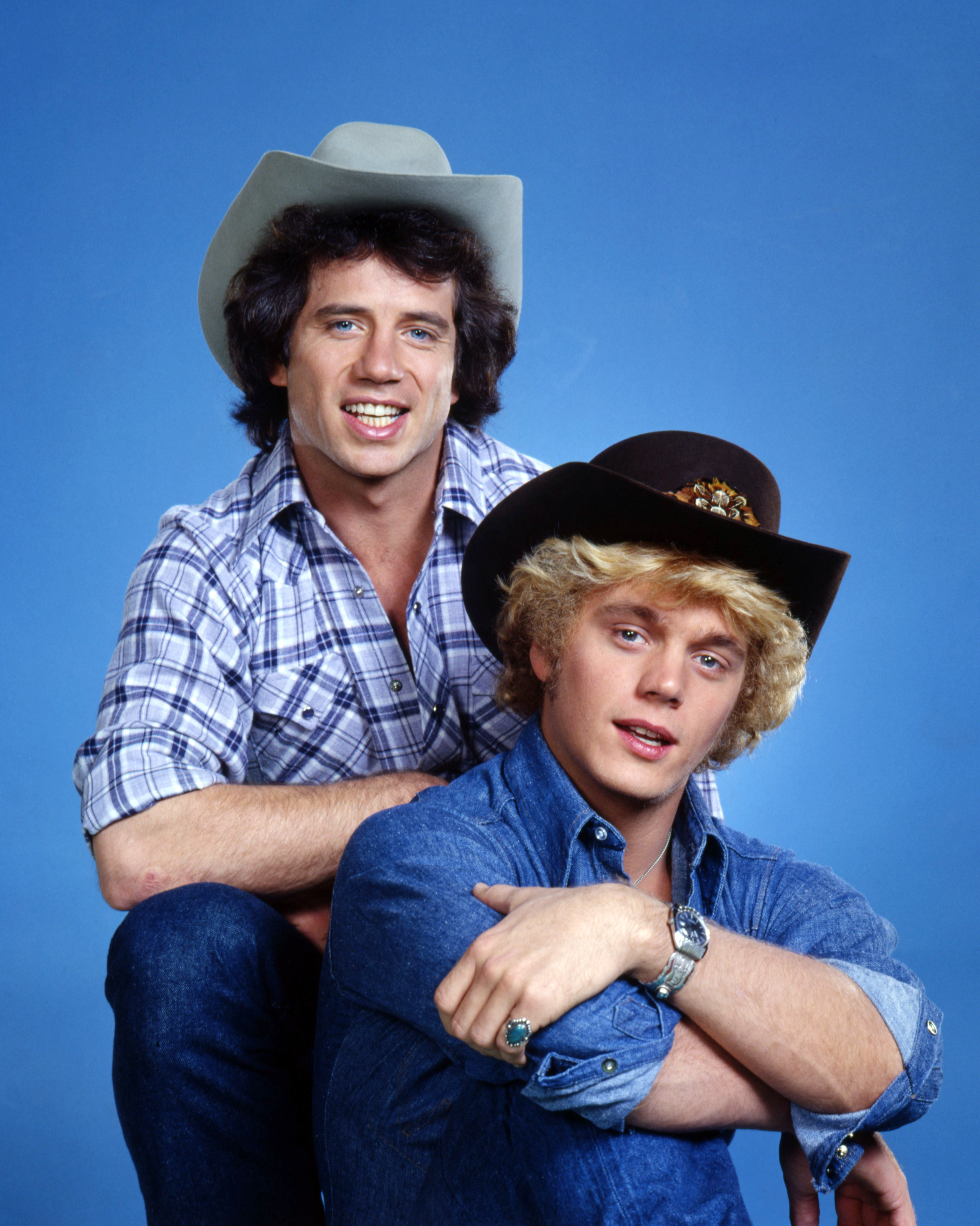 Still of John Schneider and Tom Wopat in The Dukes of Hazzard (1979)