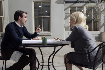 Still of Amy Poehler and Paul Schneider in Parks and Recreation (2009)