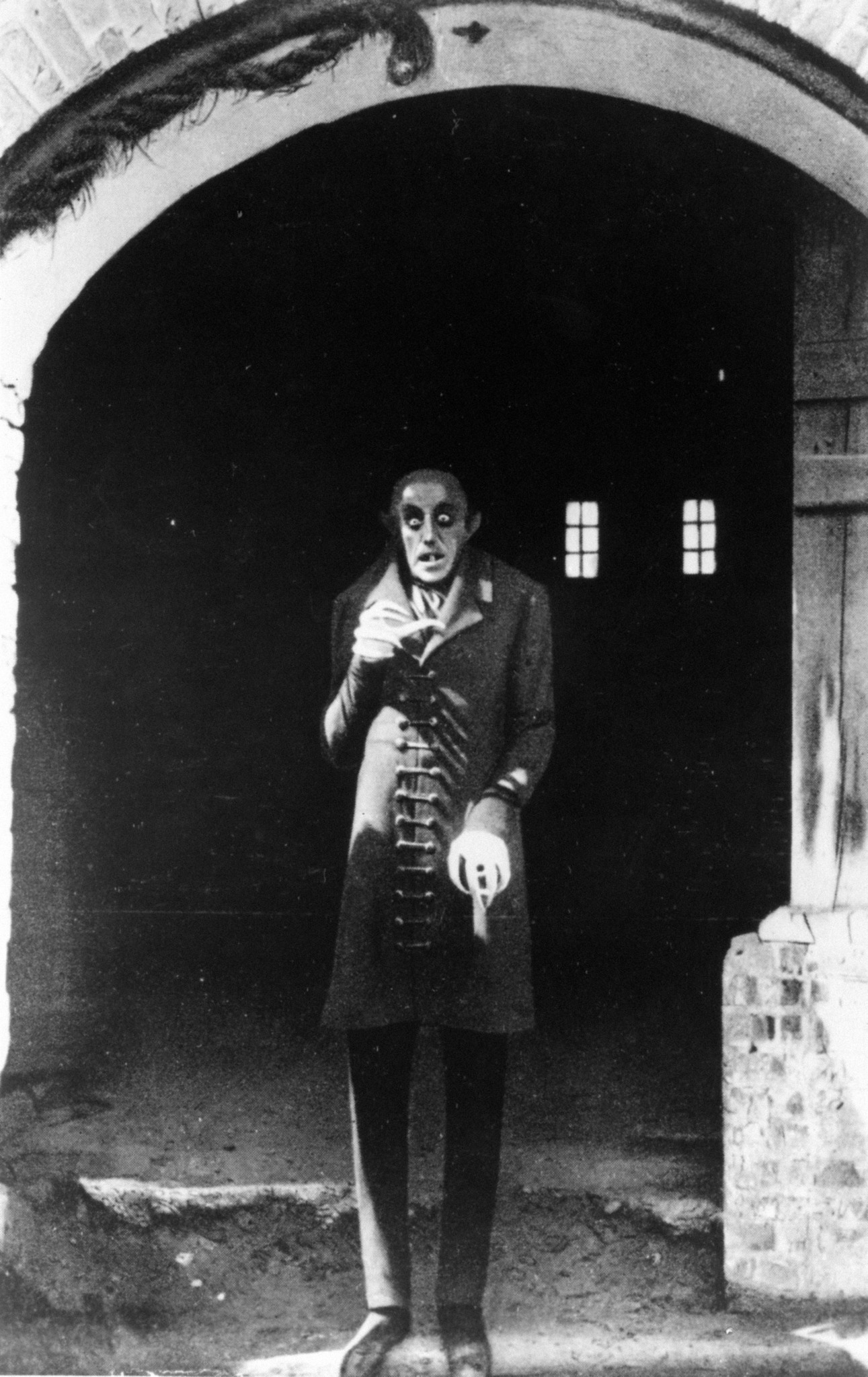 Still of Max Schreck in Nosferatu (1922)