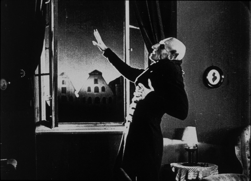 Still of Max Schreck in Nosferatu (1922)