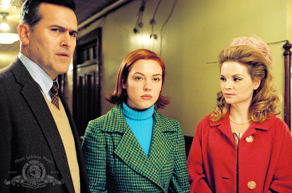 Still of Agnes Bruckner, Bruce Campbell and Emma Campbell in The Woods (2006)