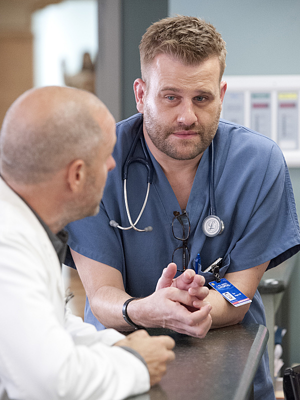 Still of Paul Schulze and Stephen Wallem in Nurse Jackie (2009)