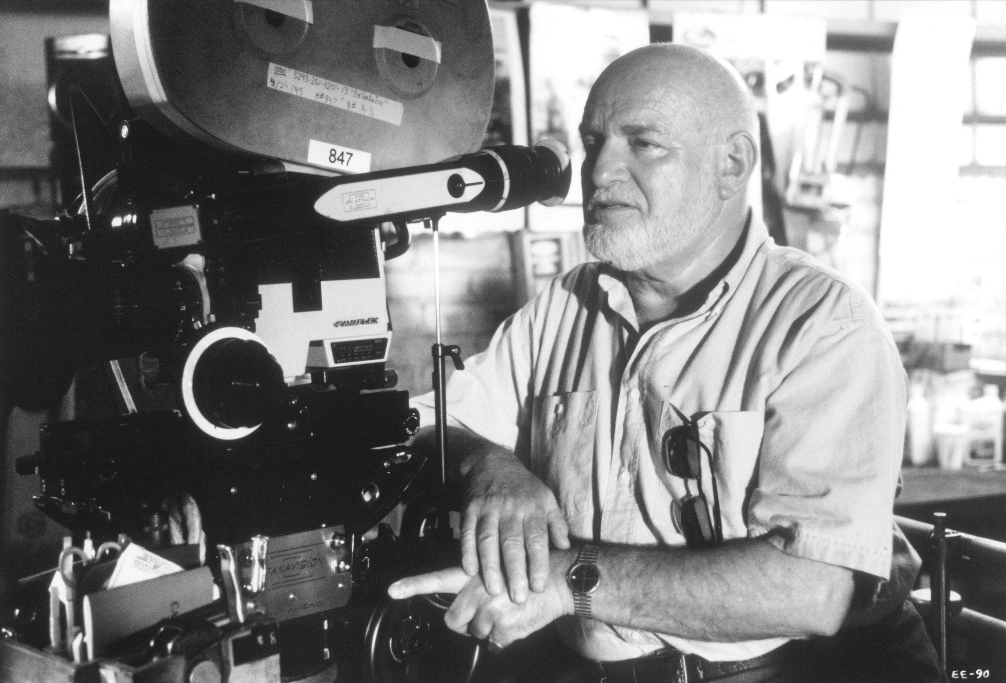 Still of John Schlesinger in Eye for an Eye (1996)