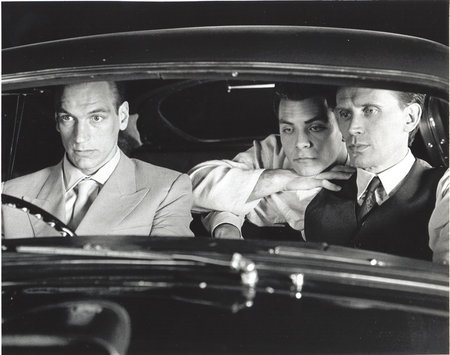 Julian Sands as Yves Cloquet, Joseph Scorsiani¹ as Kiki, and Peter Weller as Bill Lee in Naked Lunch(1991)