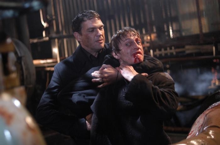 Still of Leo Gregory and Dougray Scott in Perfect Creature (2006)