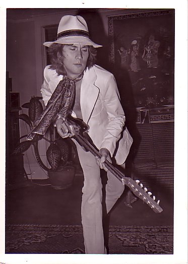 Russell Scott 1975 - rock n' roll