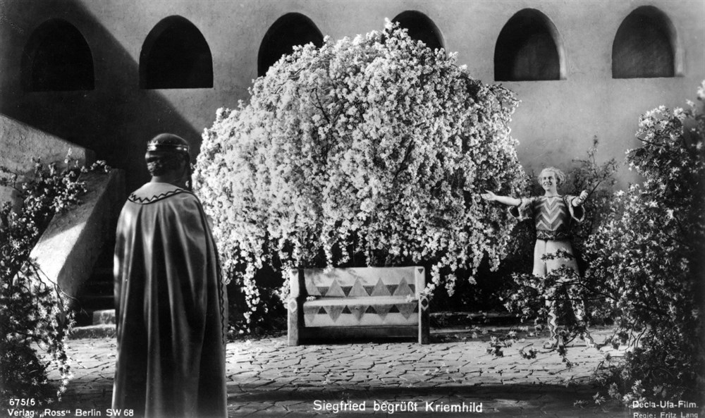 Still of Paul Richter and Margarete Schön in Die Nibelungen: Siegfried (1924)