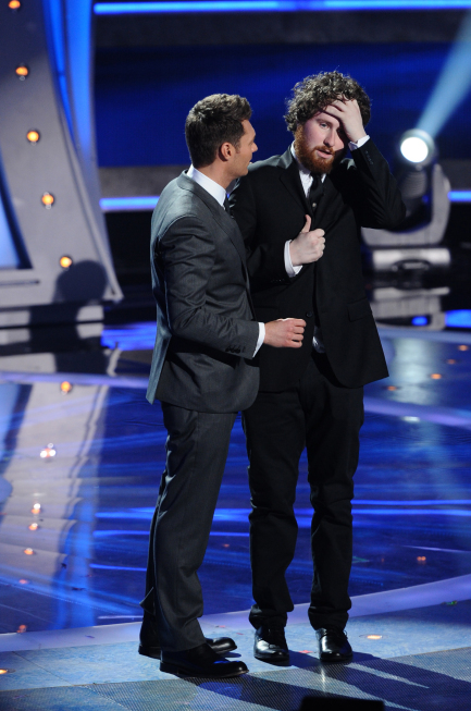 Still of Ryan Seacrest and Casey Abrams in American Idol: The Search for a Superstar (2002)