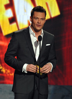 Ryan Seacrest at event of 2009 American Music Awards (2009)