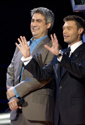 Ryan Seacrest and Taylor Hicks at event of American Idol: The Search for a Superstar (2002)