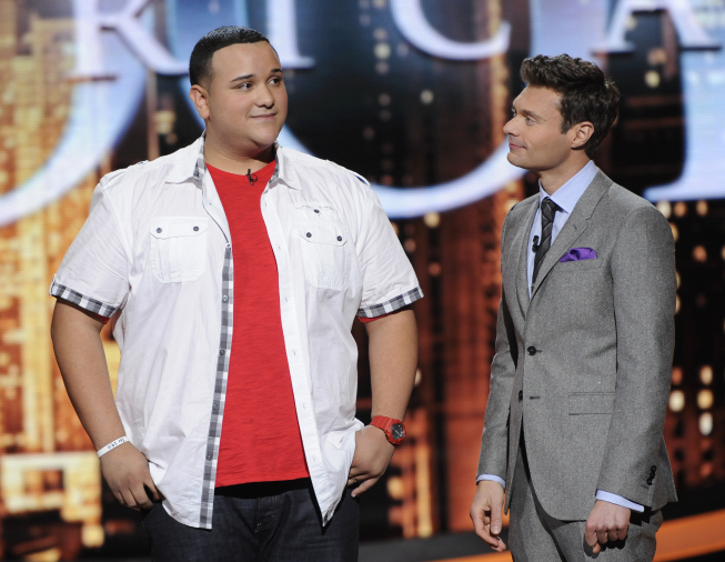 Still of Ryan Seacrest and Jeremy Rosado in American Idol: The Search for a Superstar (2002)