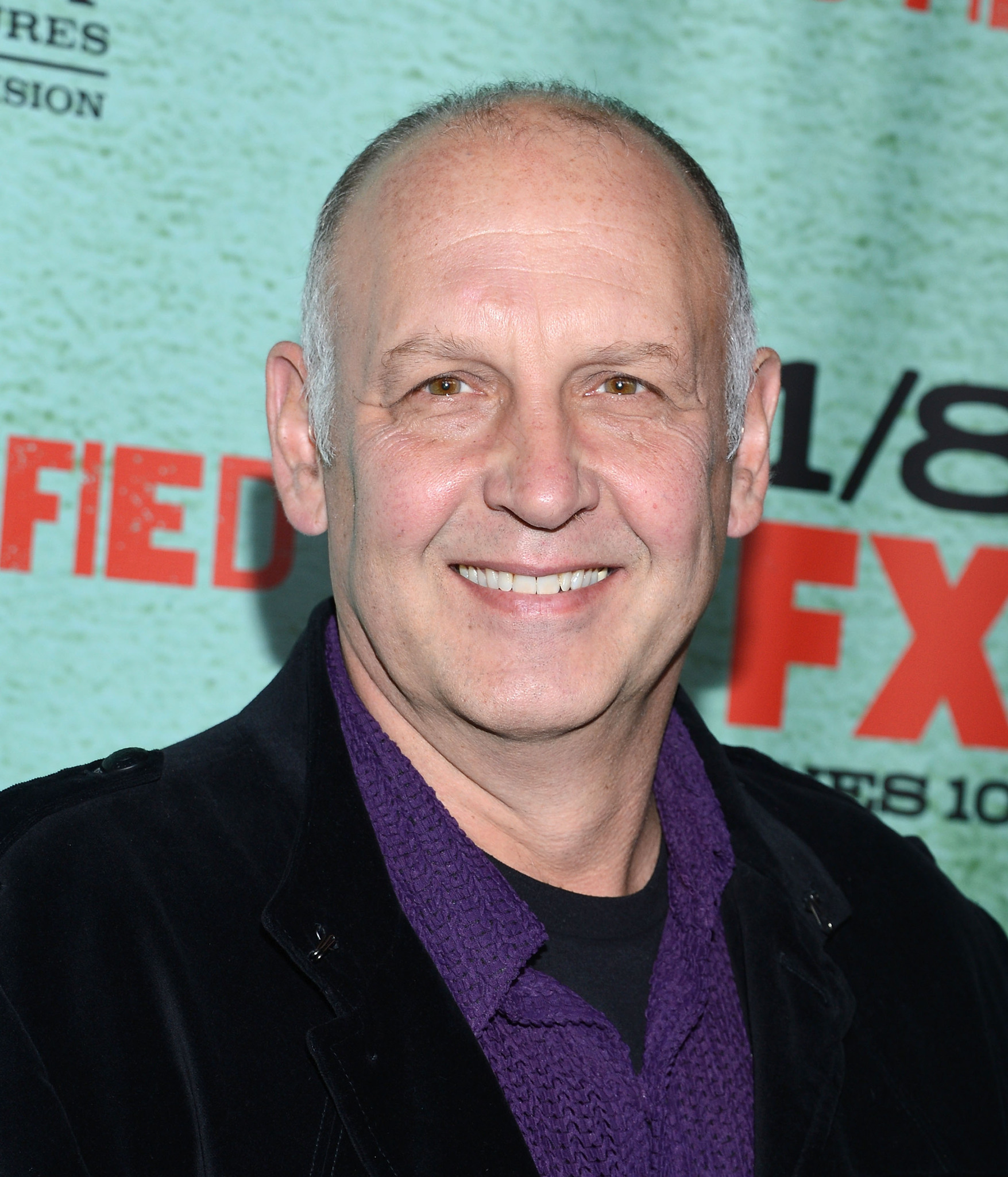 Nick Searcy at event of Justified (2010)