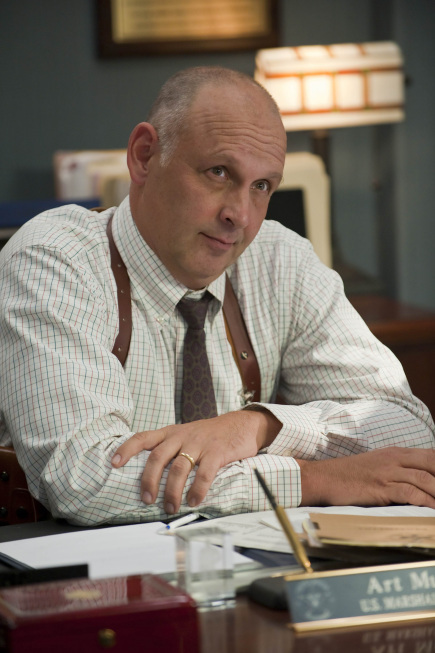 Still of Nick Searcy in Justified (2010)