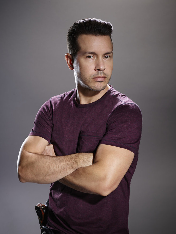 Still of Jon Seda in Chicago P.D. (2014)