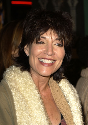 Katey Sagal at event of Haris Poteris ir paslapciu kambarys (2002)