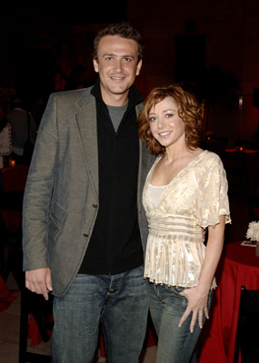 Alyson Hannigan and Jason Segel at event of Kaip as susipazinau su jusu mama (2005)