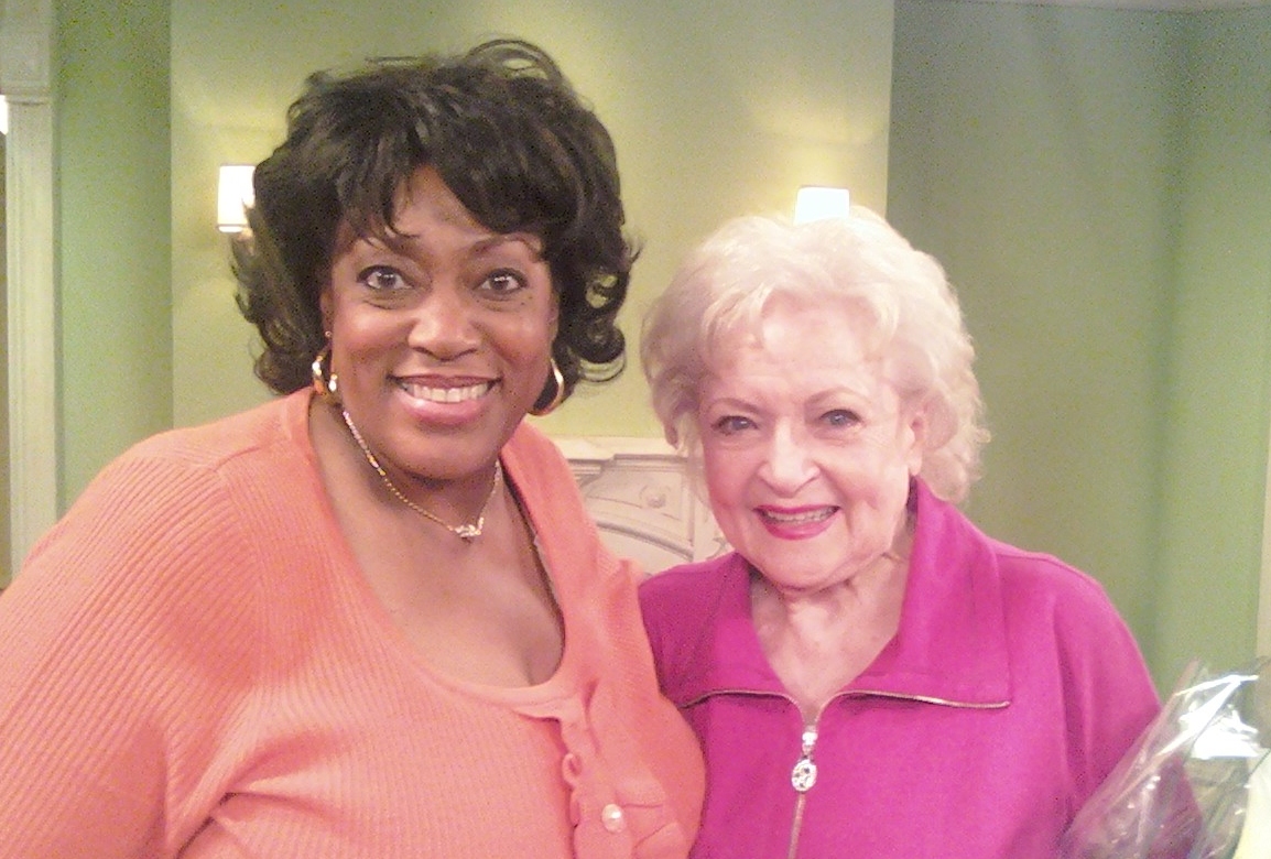 Pilot for Hot in Cleveland with Betty White