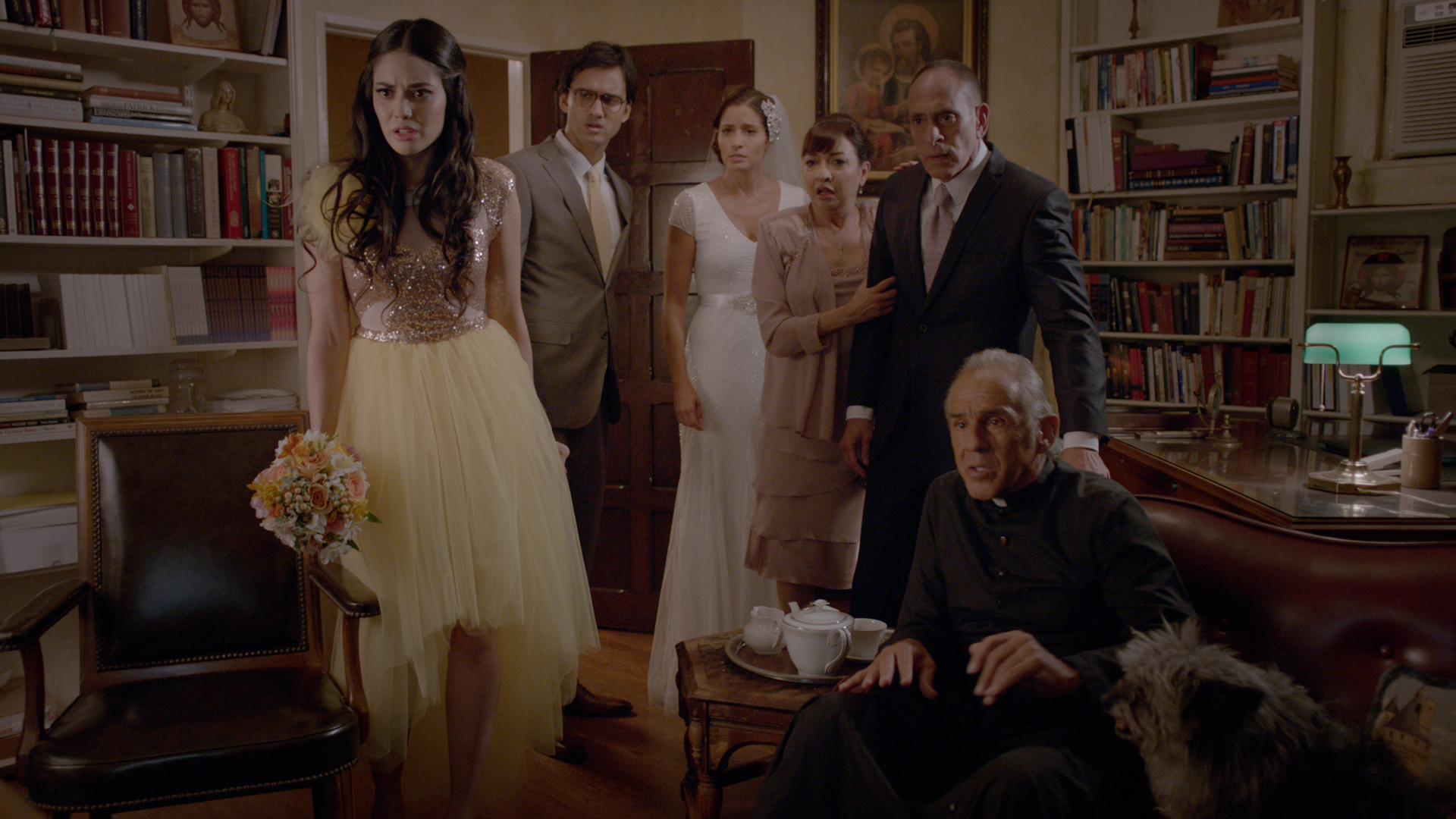 Still of Elizabeth Peña, Pepe Serna, Nestor Serrano, Mercedes Mason and Edy Ganem in Ana Maria in Novela Land (2015)