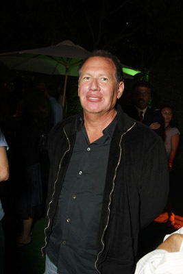 Garry Shandling at event of Ibroliai (2008)