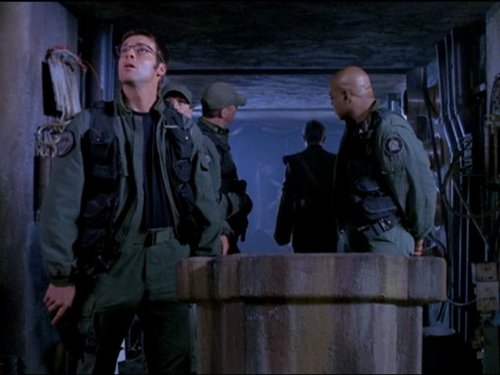 Still of Richard Dean Anderson, Christopher Judge, Michael Shanks and Amanda Tapping in Stargate SG-1 (1997)