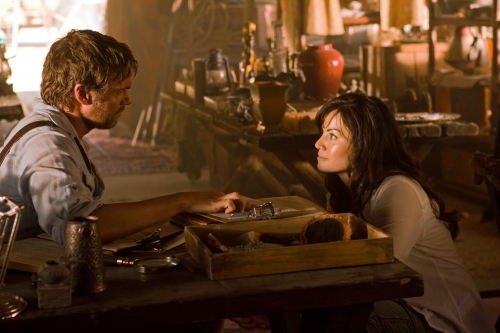 Still of Michael Shanks and Erica Durance in Smallville (2001)