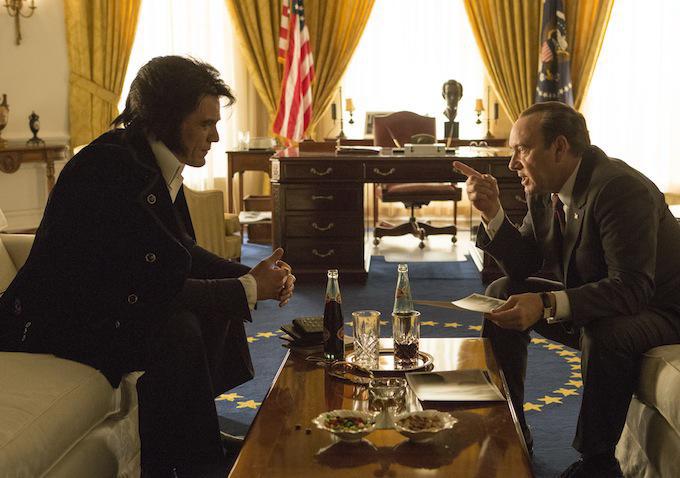 Still of Kevin Spacey and Michael Shannon in Elvis & Nixon (2016)