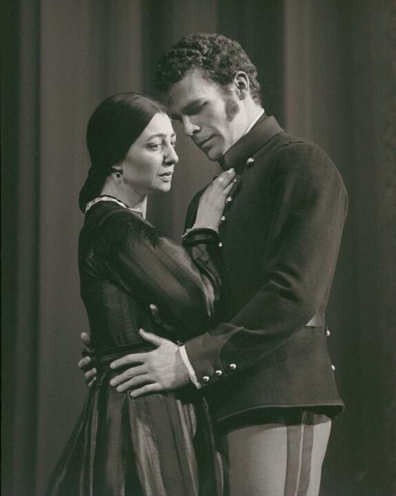 Jere Shea and Donna Murphy in Stephen Sondheim's Broadway/World Premiere of Passion