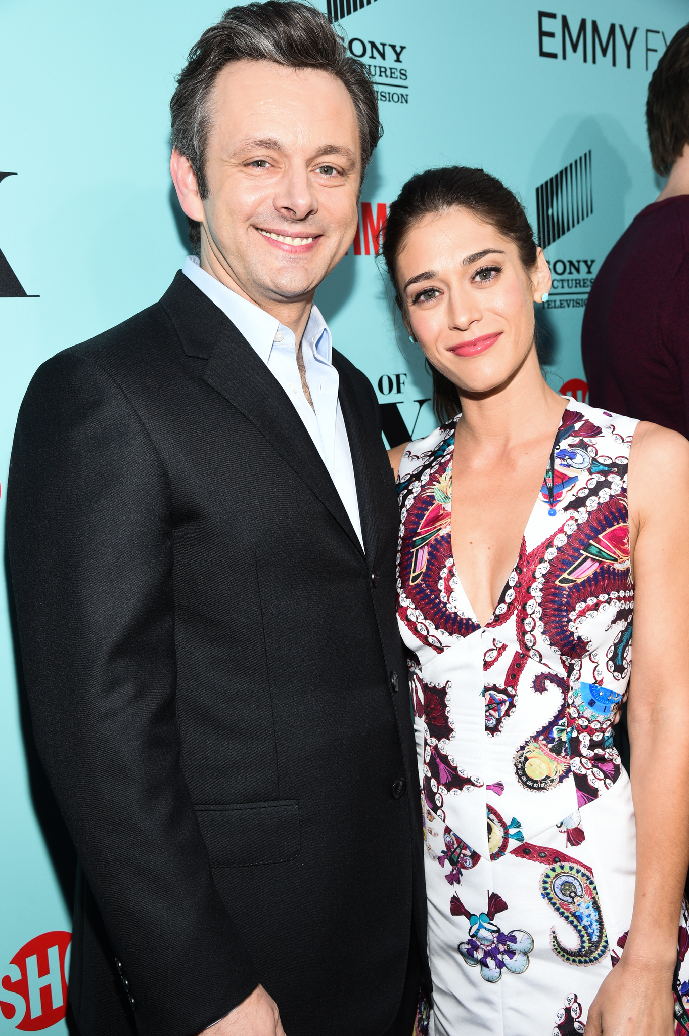 Lizzy Caplan and Michael Sheen at event of Masters of Sex (2013)
