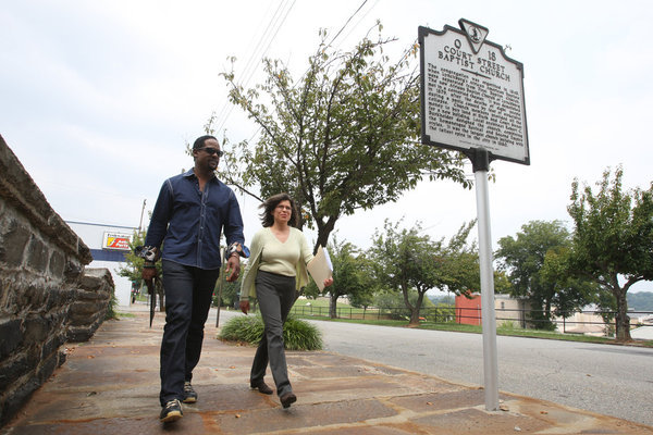 Still of Blair Underwood and Eva Sheppard in Who Do You Think You Are? (2010)