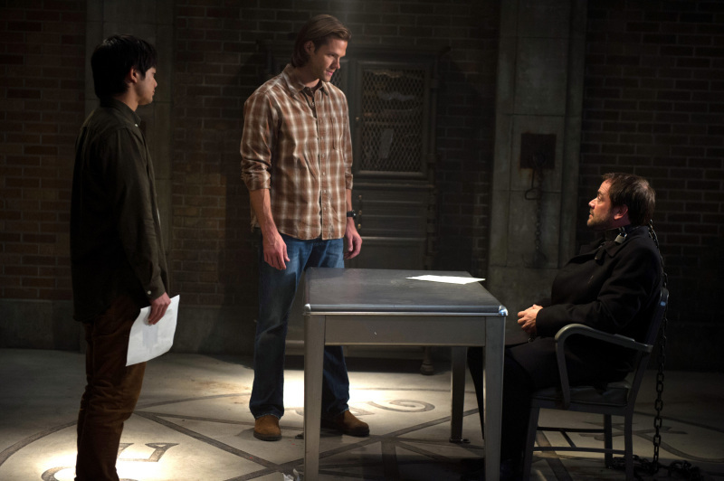 Still of Jared Padalecki, Mark Sheppard and Osric Chau in Supernatural (2005)