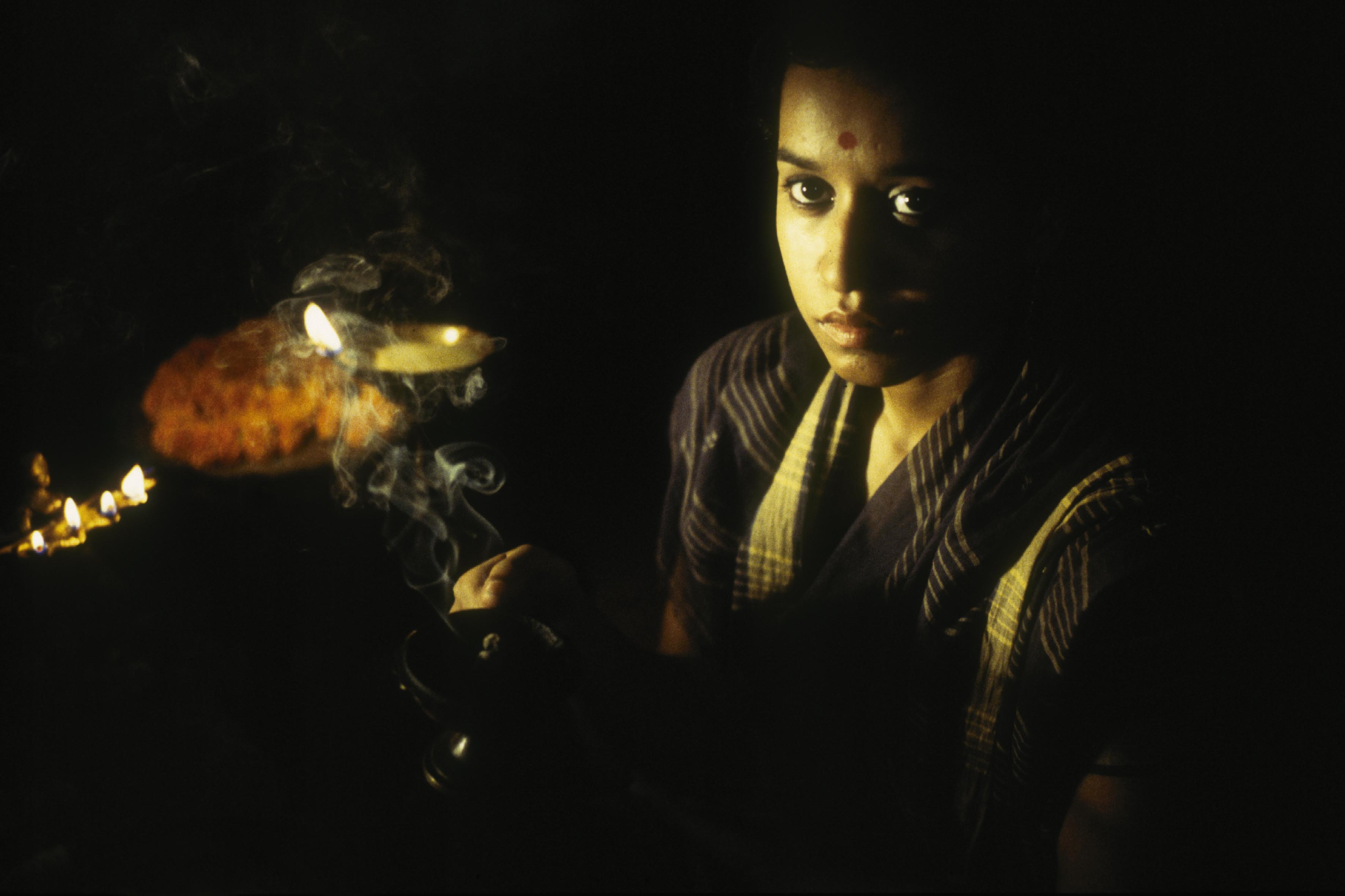 Tillotama Shome in Schatten der Zeit/Shadows of Time