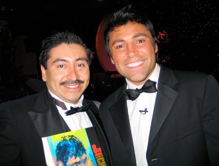 BEVERLY HILLS - NOVEMBER 16 Actor/photographer Alexander Sibaja and Boxer/promoter/singer Oscar De La Hoya at his Oscar De La Hoya and the Oscar De La Hoya Foundation presented 8th Annual Evening Of Champions Awards on November 16, 2004 at the Beverly Hilton Hotel in Beverly Hills, California.