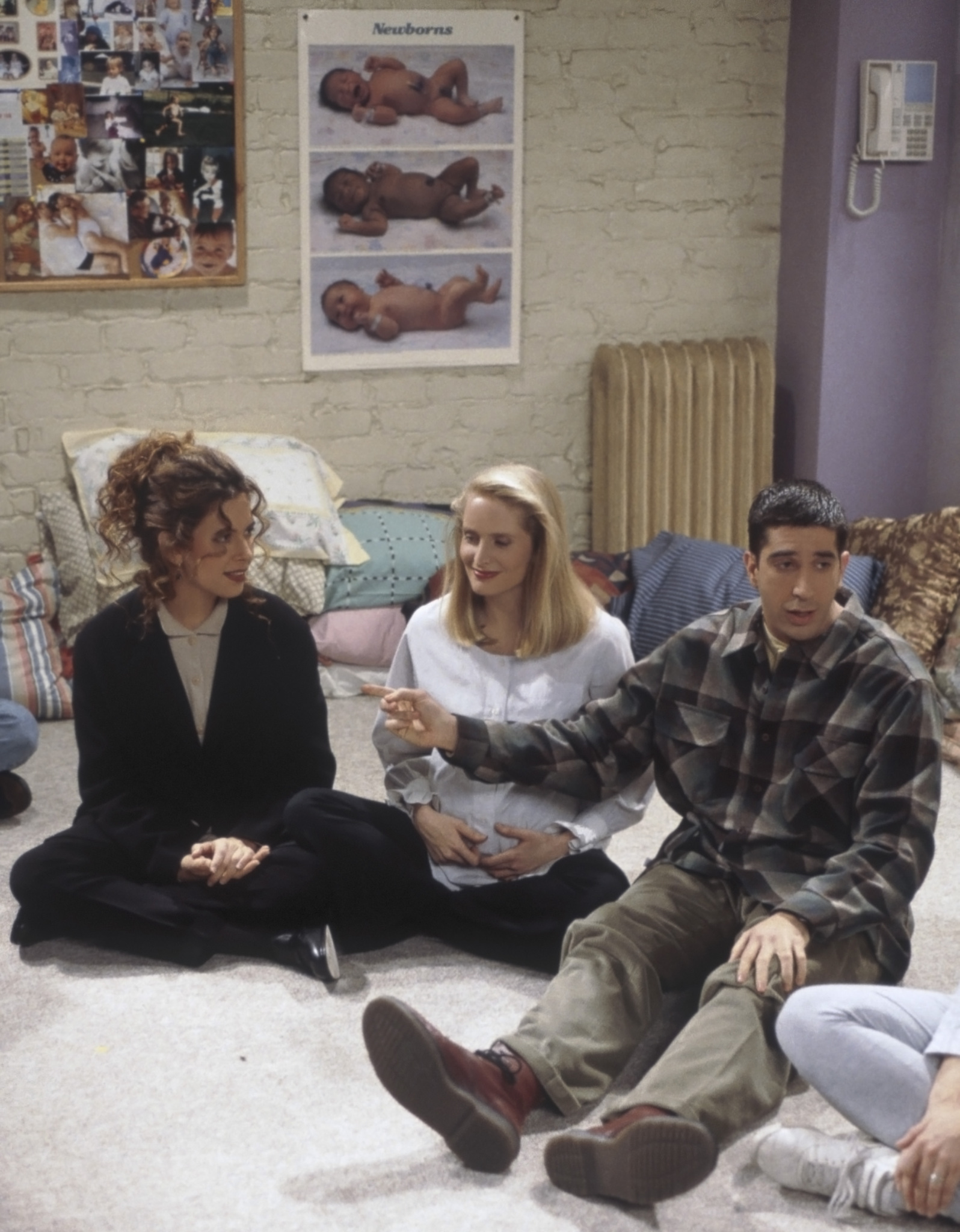 Still of David Schwimmer, Jessica Hecht and Jane Sibbett in Draugai (1994)