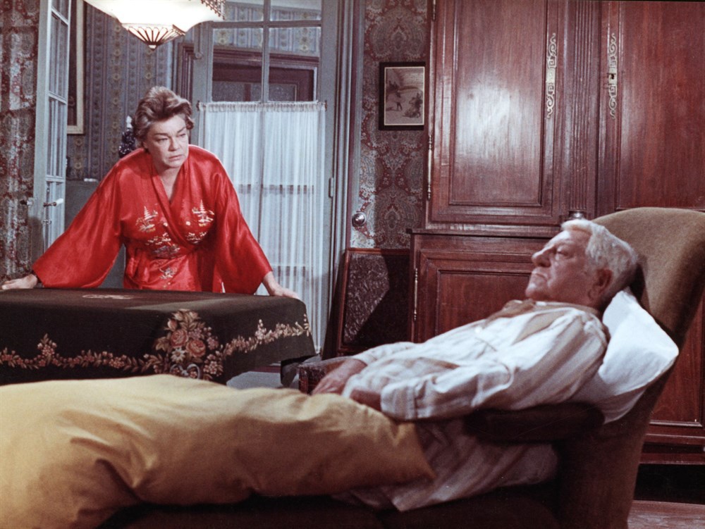Still of Jean Gabin and Simone Signoret in Le chat (1971)