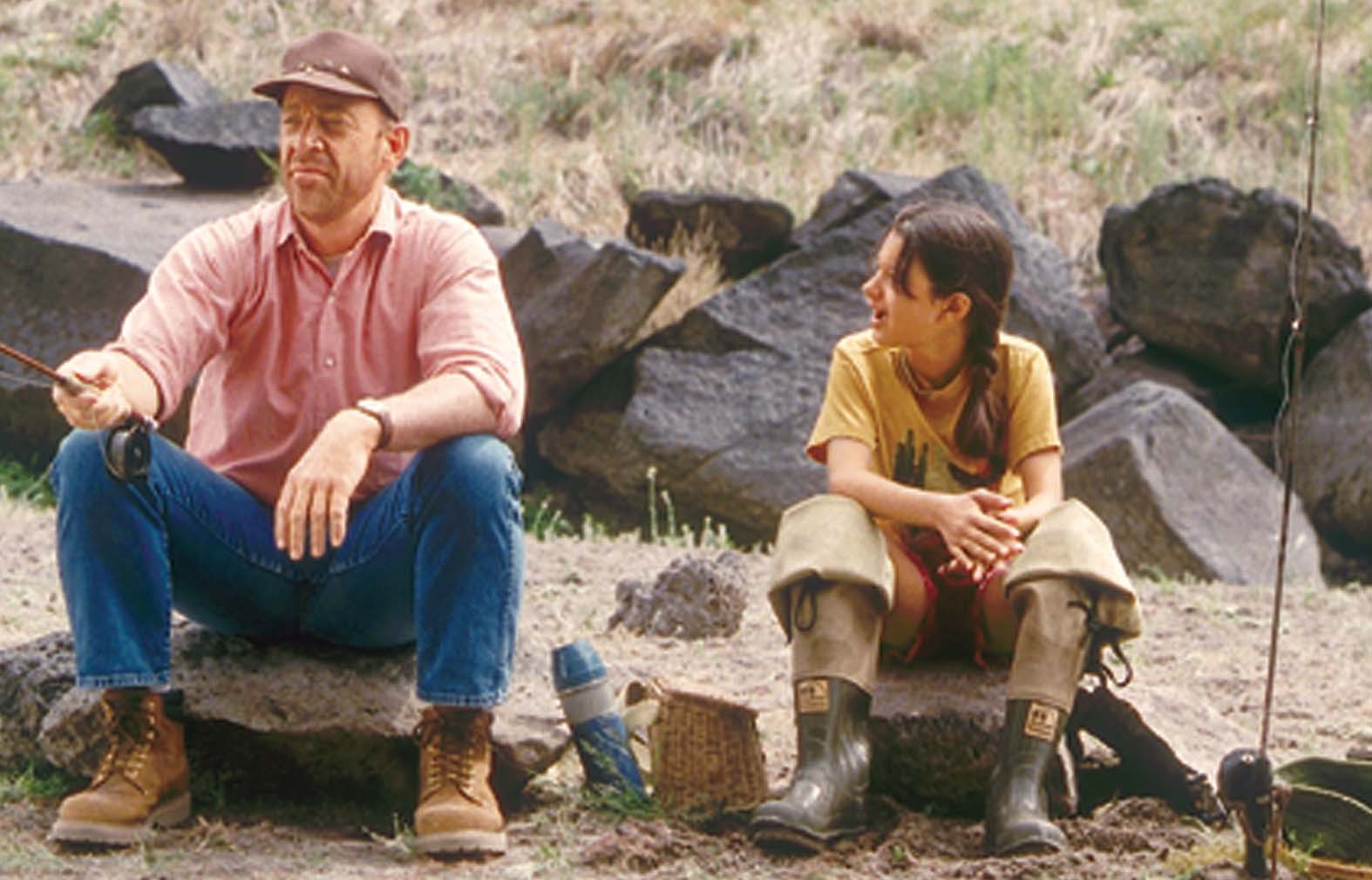 Still of J.K. Simmons and Valentina de Angelis in Off the Map (2003)