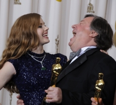 Backstage at the Oscars with presenter Amy Adams