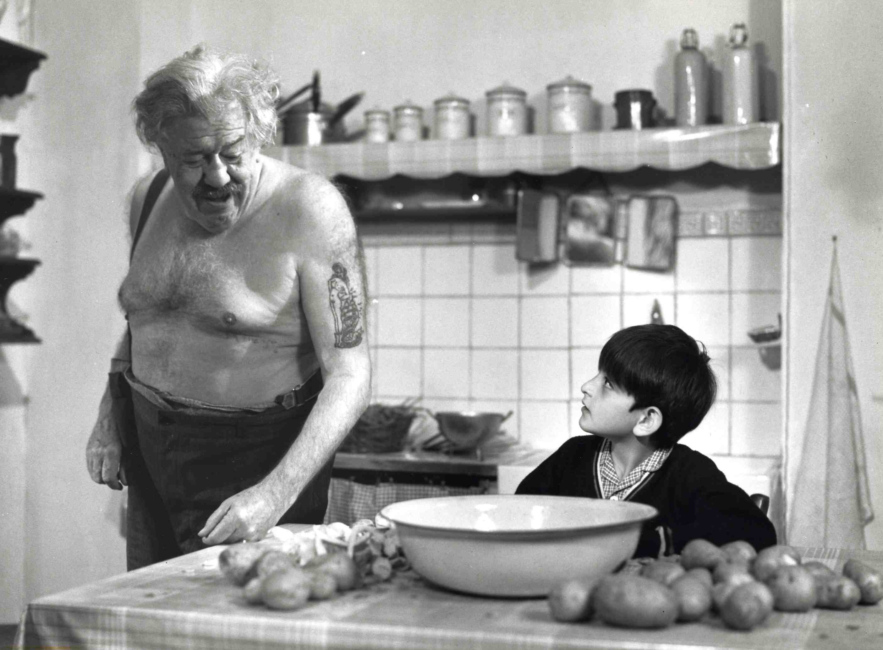 Still of Alain Cohen and Michel Simon in Le vieil homme et l'enfant (1967)