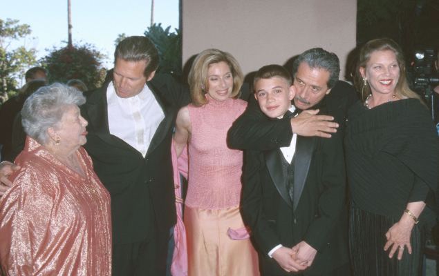 Jeff Bridges, Edward James Olmos and Dorothy Dean Bridges