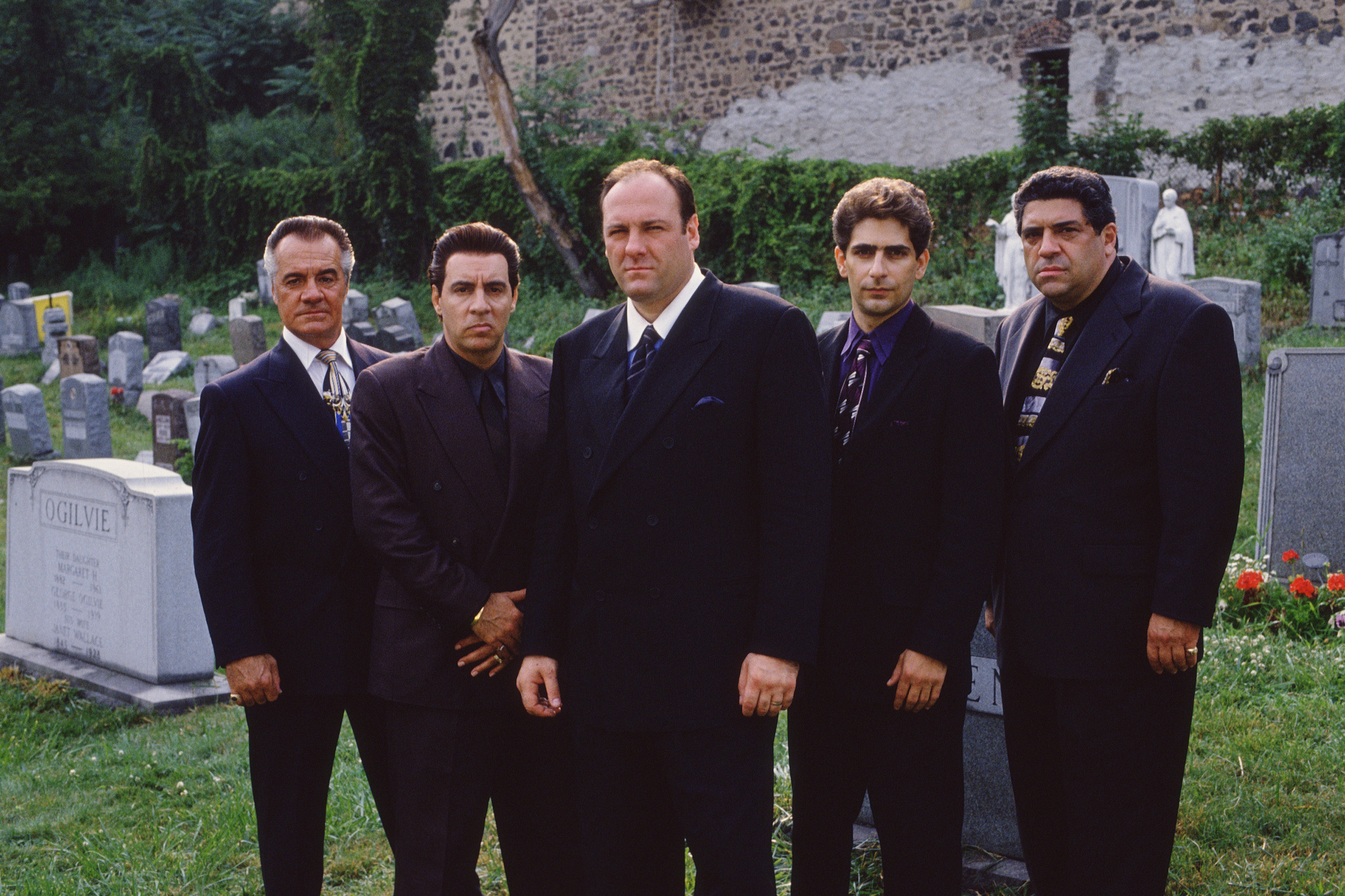 Still of James Gandolfini, Steven Van Zandt, Michael Imperioli and Tony Sirico in Sopranai (1999)