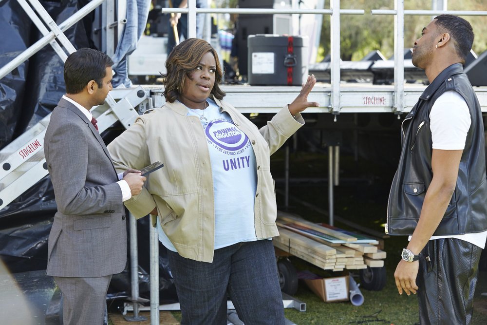 Still of Retta and Aziz Ansari in Parks and Recreation (2009)