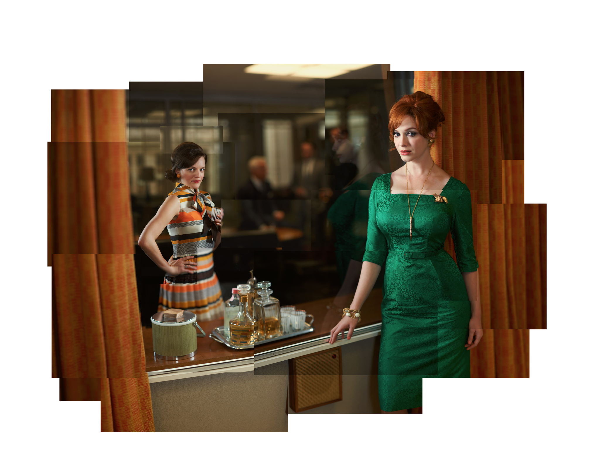 Still of Elisabeth Moss, Christina Hendricks, Vincent Kartheiser and John Slattery in MAD MEN. Reklamos vilkai (2007)