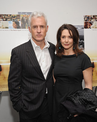 Talia Balsam and John Slattery at event of The Visitor (2007)