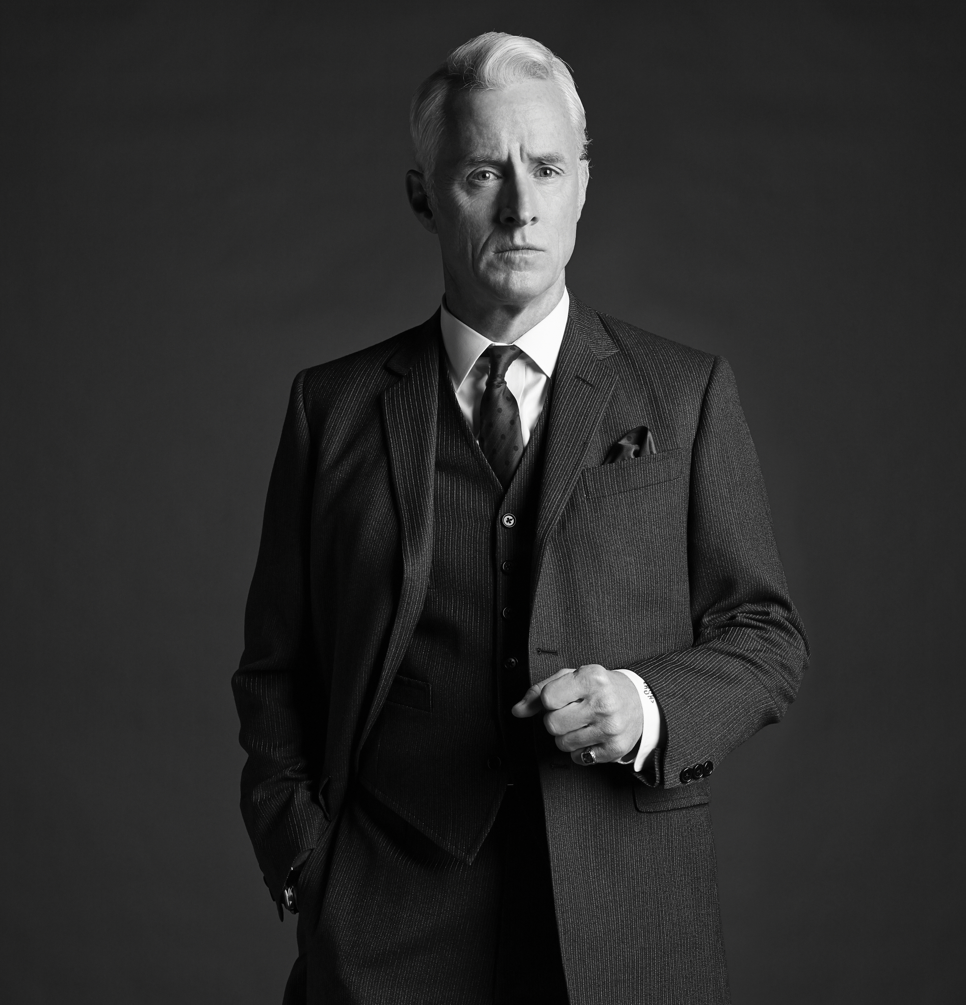 Still of John Slattery in MAD MEN. Reklamos vilkai (2007)