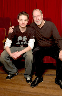 Gregory Smith and Maurice Smith at event of Book of Love (2004)